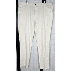 BILLY REID CHINO PANT STANDARD CUT. Size: 40
